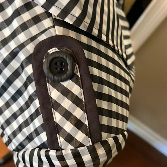 Gallery black and white lightweight raincoat only worn twice size L - Picture 4 of 7